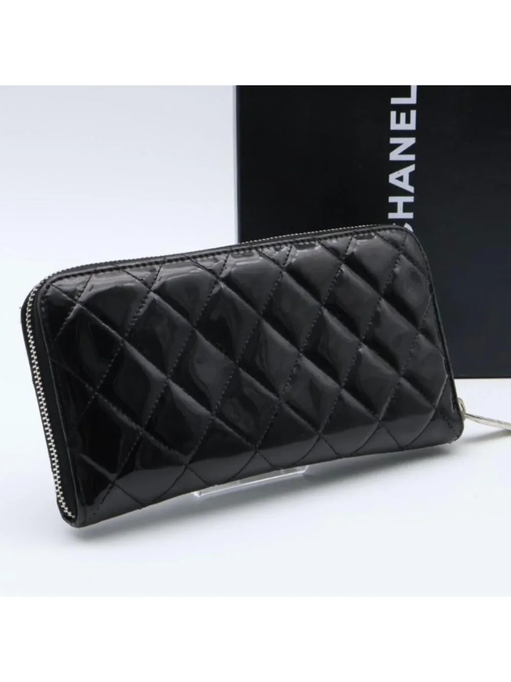 Chanel Quilted Brilliant Wallet Patent Black